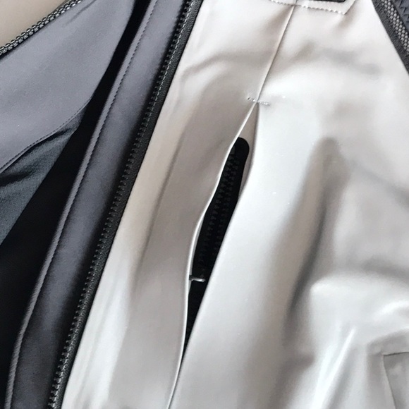 Lululemon Bright Bomber Jacket Sz 4 - Picture 3 of 10